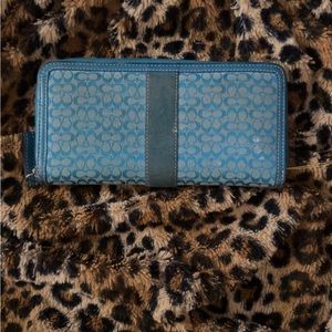 Y2k 2000s Coach Wallet